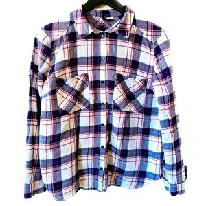 H&M flannel shirt, size 8 or M , color blue and it’s on good condition.